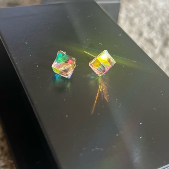 Gorgeous AB swarovski  crystal earrings #307 - Picture 12 of 13